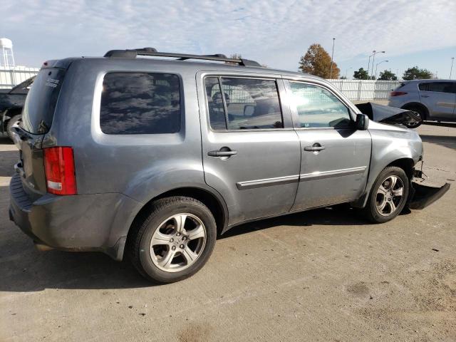 5FNYF4H46DB019577 - 2013 HONDA PILOT EX GRAY photo 3