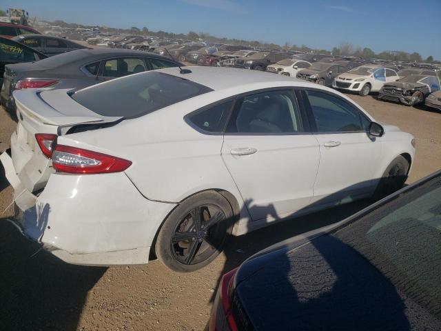 3FA6P0H77GR352452 - 2016 FORD FUSION SE WHITE photo 3