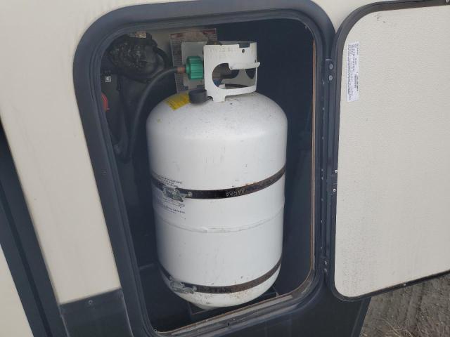 573FR3623K3319882 - 2019 GRAN REFLECTION TWO TONE photo 9