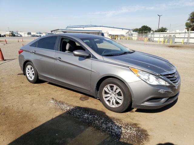 5NPEB4ACXDH547799 - 2013 HYUNDAI SONATA GLS GRAY photo 4