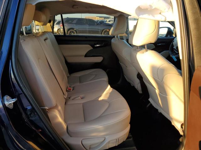 5TDHZRAH4NS557001 - 2022 TOYOTA HIGHLANDER XLE BLUE photo 10