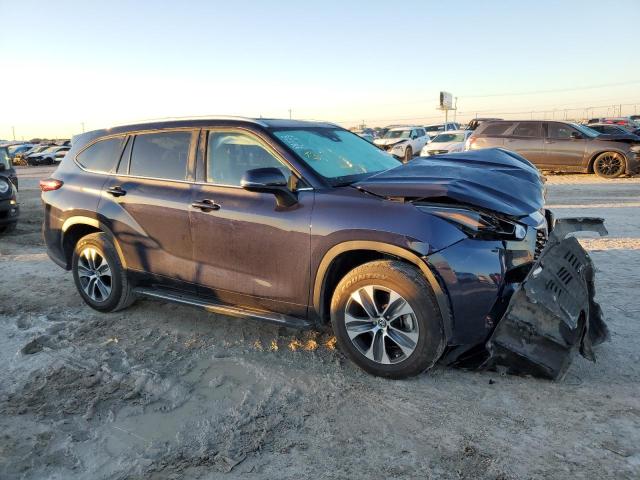 5TDHZRAH4NS557001 - 2022 TOYOTA HIGHLANDER XLE BLUE photo 4