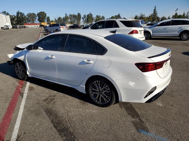 3KPF54AD7PE631897 - 2023 KIA FORTE GT LINE WHITE photo 2