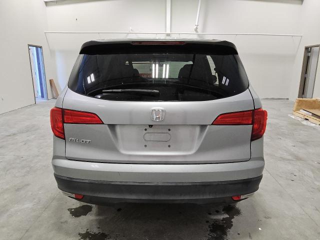 5FNYF5H15JB033011 - 2018 HONDA PILOT LX SILVER photo 6