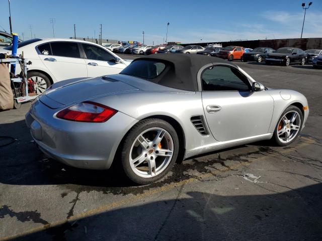 WP0CA29867U710389 - 2007 PORSCHE BOXSTER SILVER photo 3