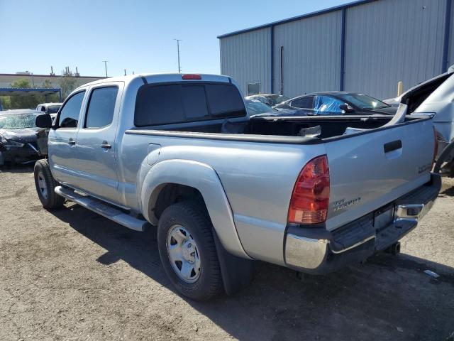 5TEKU72N07Z447033 - 2007 TOYOTA TACOMA DOUBLE CAB PRERUNNER LONG BED SILVER photo 2