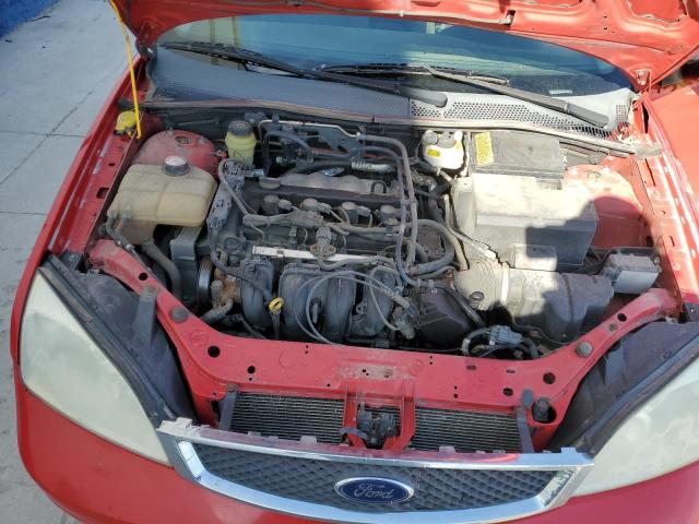3FAFP37N65R105082 - 2005 FORD FOCUS ZX5 RED photo 11