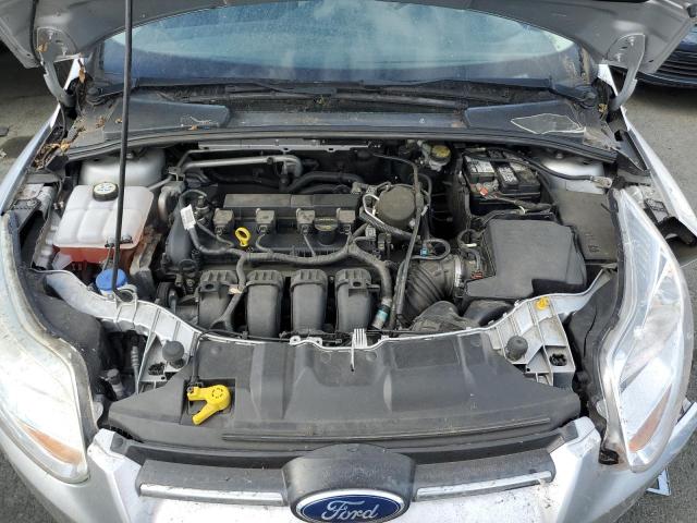 1FAHP3K27CL392398 - 2012 FORD FOCUS SE SILVER photo 11