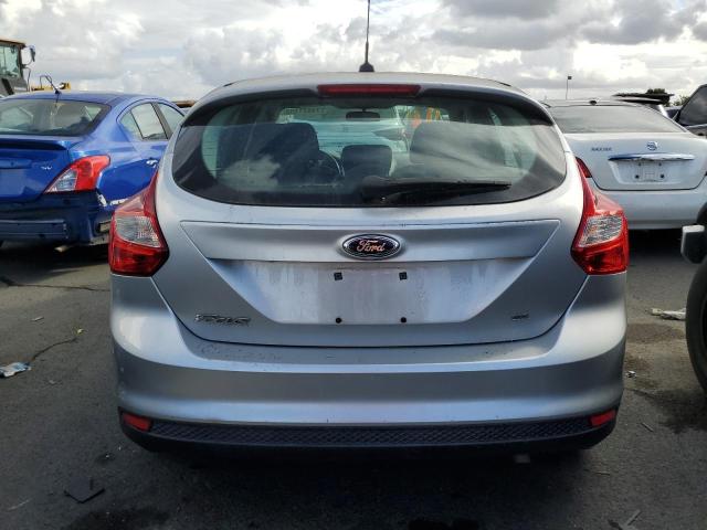 1FAHP3K27CL392398 - 2012 FORD FOCUS SE SILVER photo 6