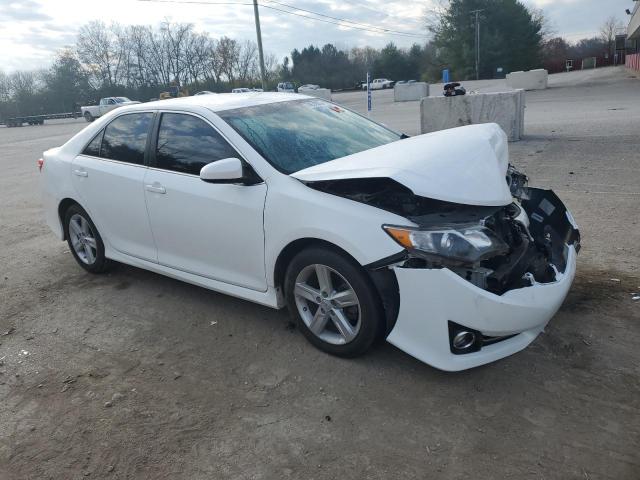 4T1BF1FK1CU585556 - 2012 TOYOTA CAMRY BASE WHITE photo 4