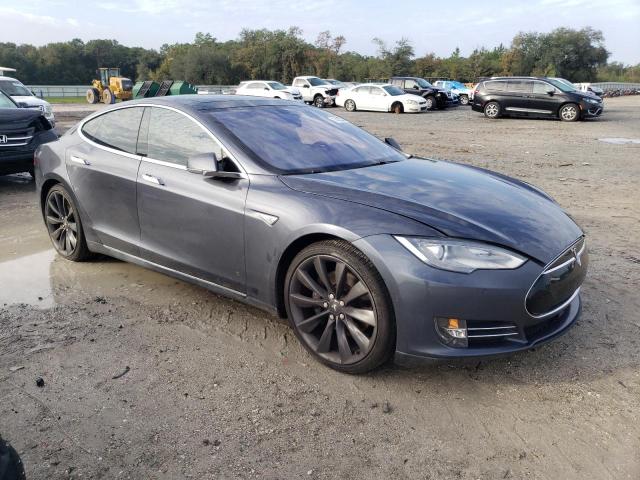 5YJSA1E22GF131299 - 2016 TESLA MODEL S GRAY photo 4
