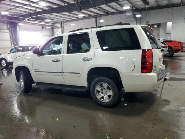 1GNSKCE04BR176794 - 2011 CHEVROLET TAHOE K1500 LTZ WHITE photo 2