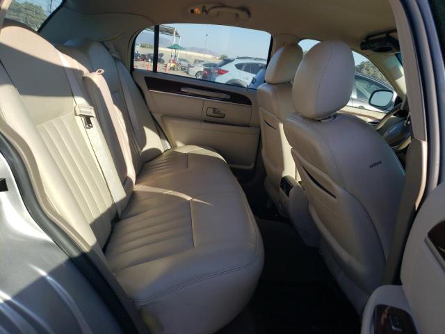 1LNHM81W94Y647637 - 2000 LINCOLN TOWN CAR EXECUTIVE SILVER photo 10