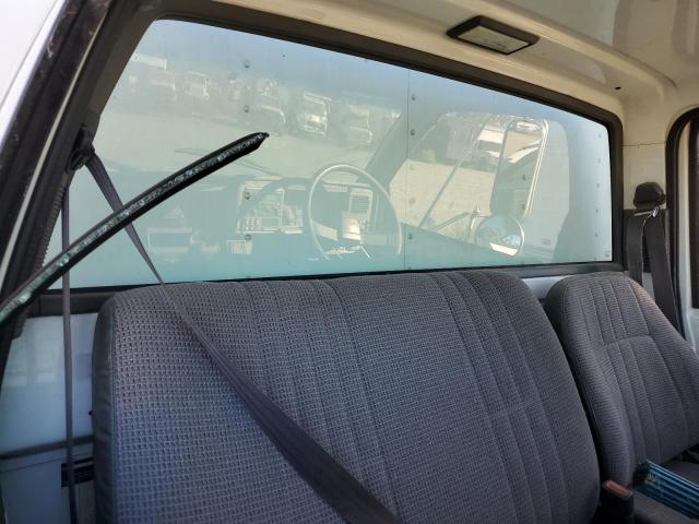 1GDK7H1C4YJ903829 - 2000 GMC C-SERIES C7H042 WHITE photo 11