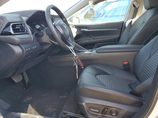 4T1G11BK7PU083991 - 2023 TOYOTA CAMRY SE NIGHT SHADE WHITE photo 7