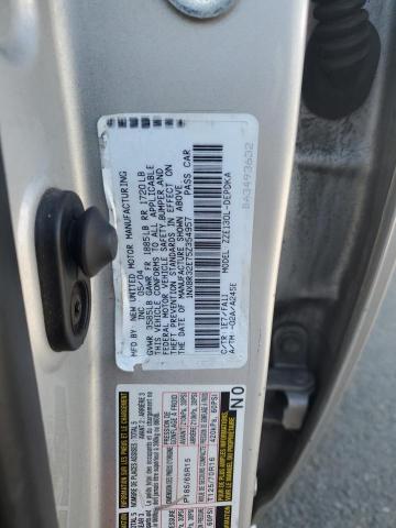 1NXBR32E75Z354957 - 2005 TOYOTA COROLLA CE SILVER photo 12