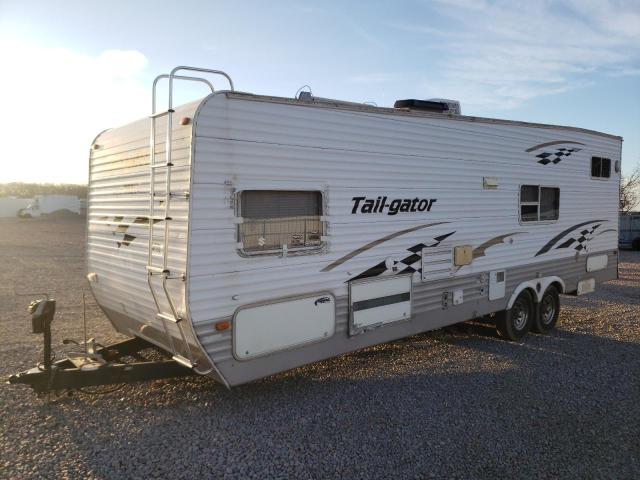 4YDT278235K851692 - 2005 KEYSTONE TAILGATOR WHITE photo 2