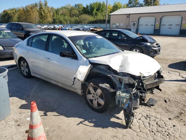 1N4AL21E37N459169 - 2007 NISSAN ALTIMA 2.5 WHITE photo 4