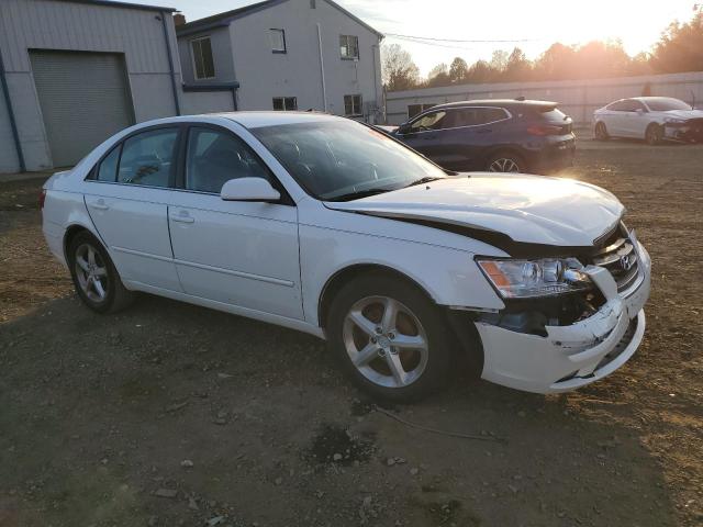 5NPEU4AC6AH610838 - 2010 HYUNDAI SONATA SE WHITE photo 4