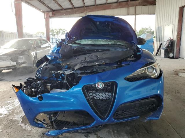 ZASPAKBN9N7D29771 - 2022 ALFA ROMEO STELVIO TI BLUE photo 5