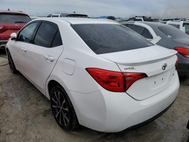 2T1BURHE5JC982780 - 2018 TOYOTA COROLLA L WHITE photo 2