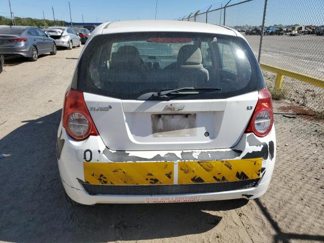 KL1TD66E19B673007 - 2009 CHEVROLET AVEO LS WHITE photo 6