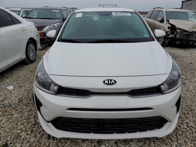 3KPA24AD9ME364941 - 2021 KIA RIO LX WHITE photo 5