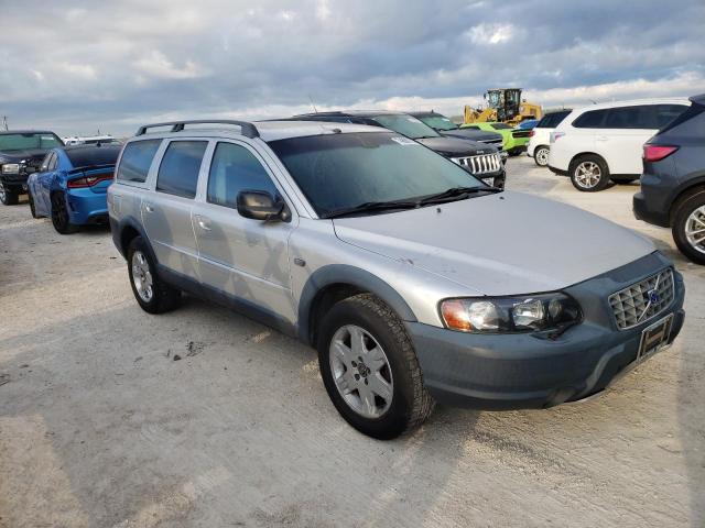 YV1SZ59HX41154942 - 2004 VOLVO XC70 SILVER photo 4