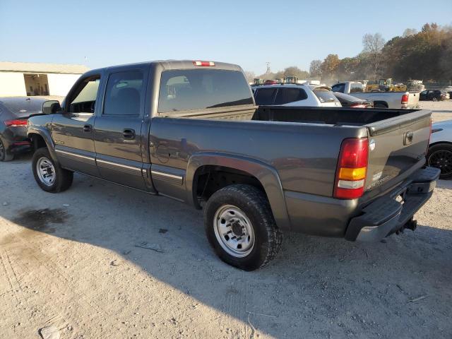 1GCGC13U22F206107 - 2002 CHEVROLET SILVERADO C1500 HEAVY DUTY GRAY photo 2