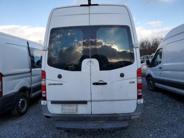 WD3PF4CC2A5463976 - 2010 MERCEDES-BENZ SPRINTER 3500 WHITE photo 6