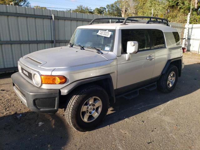 JTEBU11F98K032365 - 2008 TOYOTA FJ CRUISER SILVER photo 1