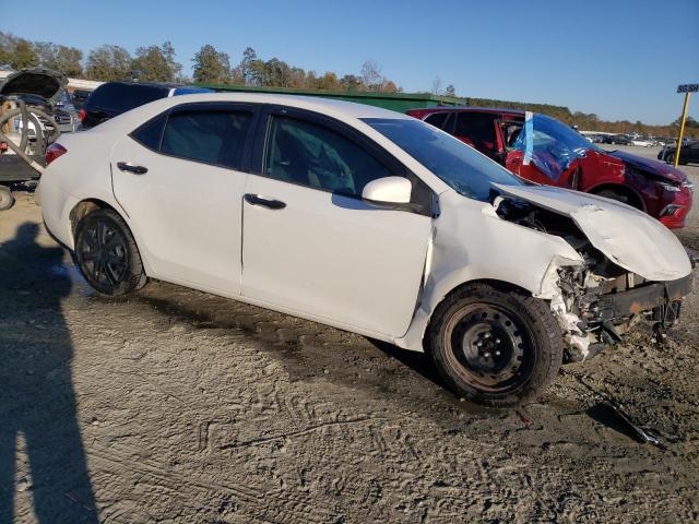 5YFBURHE3JP743812 - 2018 TOYOTA COROLLA L WHITE photo 4