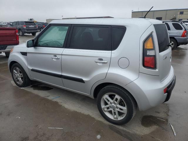 KNDJT2A25B7273971 - 2011 KIA SOUL + SILVER photo 2