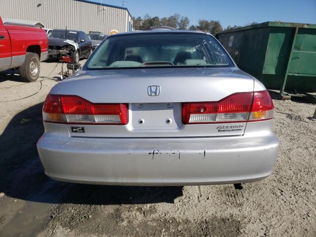 1HGCG56782A138409 - 2002 HONDA ACCORD SE SILVER photo 6