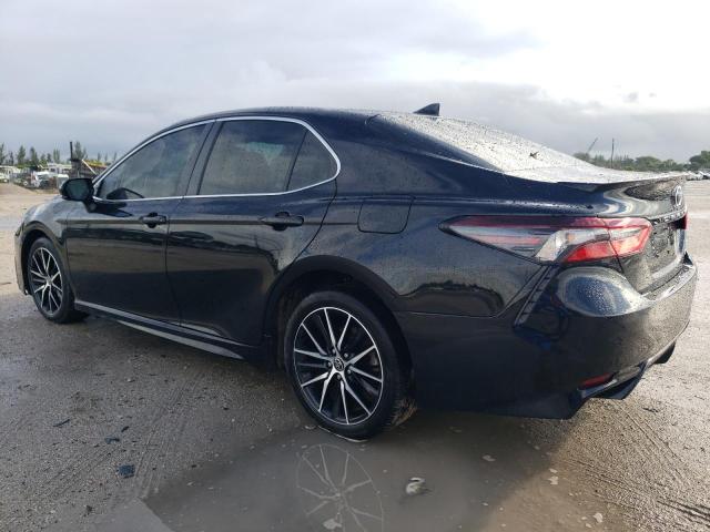 4T1G11AK8PU801761 - 2023 TOYOTA CAMRY SE NIGHT SHADE BLACK photo 2