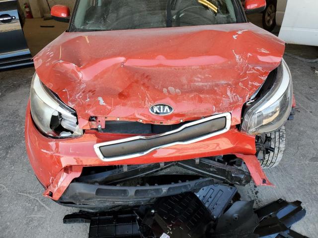 KNDJP3A57F7768828 - 2015 KIA SOUL + RED photo 11