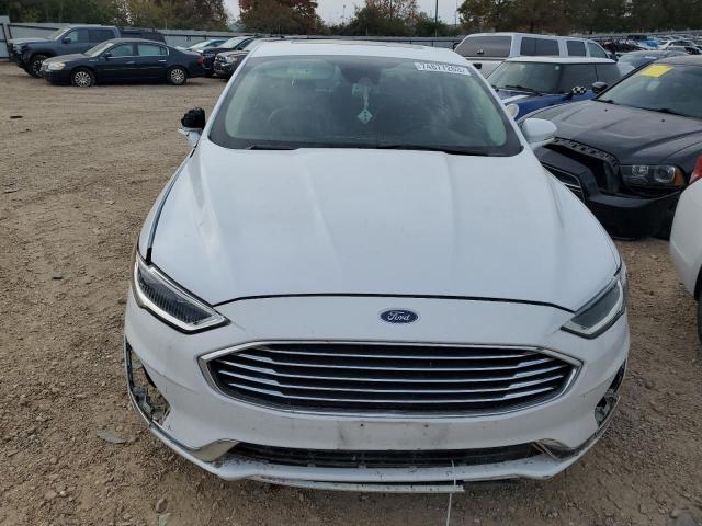 3FA6P0CD8KR260272 - 2019 FORD FUSION SEL WHITE photo 5