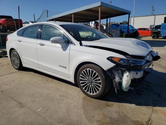 3FA6P0RU6HR359852 - 2017 FORD FUSION TITANIUM HEV WHITE photo 4