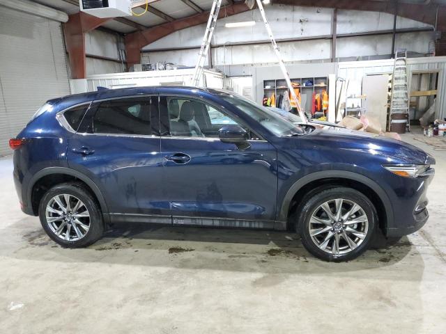 JM3KFBEY6M0382355 - 2021 MAZDA CX-5 SIGNATURE BLUE photo 4