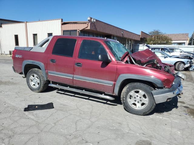 3GNEK12T74G188036 - 2004 CHEVROLET AVALANCHE K1500 MAROON photo 4