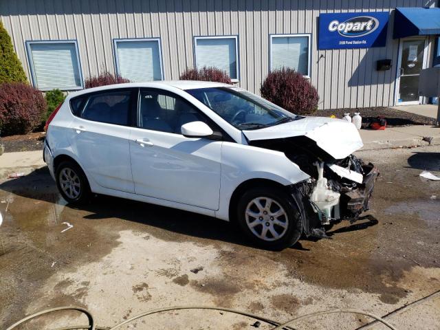 KMHCT5AE3CU048421 - 2012 HYUNDAI ACCENT GLS WHITE photo 4