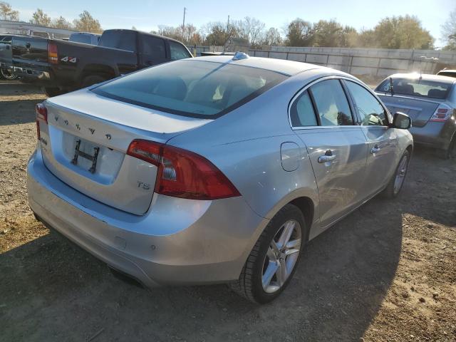 YV140MFK8F2355412 - 2015 VOLVO S60 PREMIER SILVER photo 3