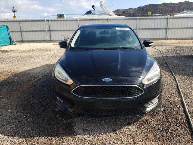 1FADP3F21GL276144 - 2016 FORD FOCUS SE BLACK photo 5