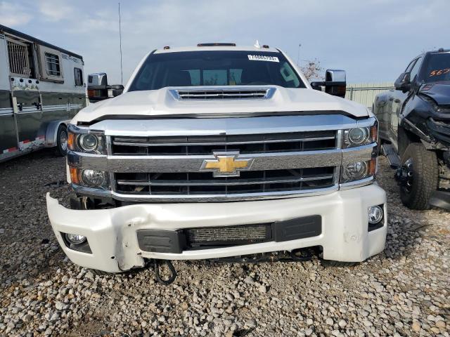 1GC4KYEY3KF212139 - 2019 CHEVROLET SILVERADO K3500 HIGH COUNTRY WHITE photo 5