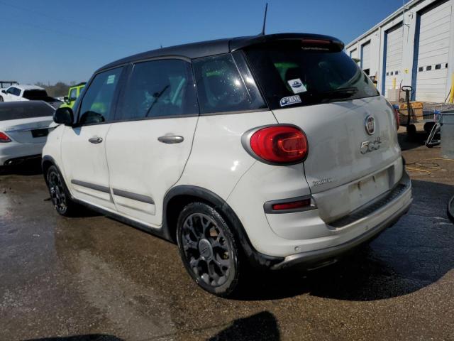 ZFBCFADH4JZ040499 - 2018 FIAT 500L TREKKING WHITE photo 2