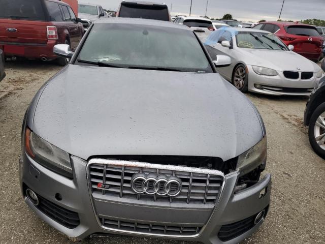 WAUVVAFR4AA036379 - 2010 AUDI S5 PRESTIGE 银色 照片 5