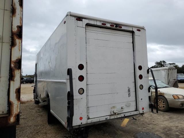 4UZAARDUX8CZ59186 - 2008 FREIGHTLINER CHASSIS M LINE WALK-IN VAN WHITE photo 2