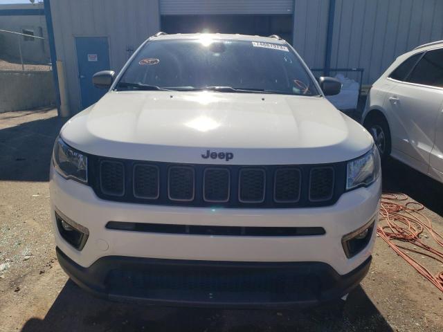 3C4NJCEB6MT538483 - 2021 JEEP COMPASS 80TH EDITION WHITE photo 5