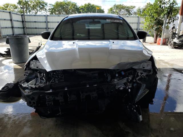 1FADP3E23JL308181 - 2018 FORD FOCUS S SILVER photo 5