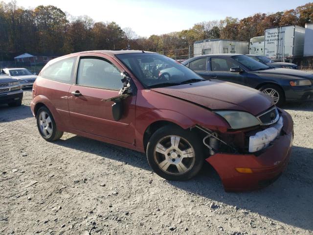 3FAHP31N55R109514 - 2005 FORD FOCUS ZX3 RED photo 4